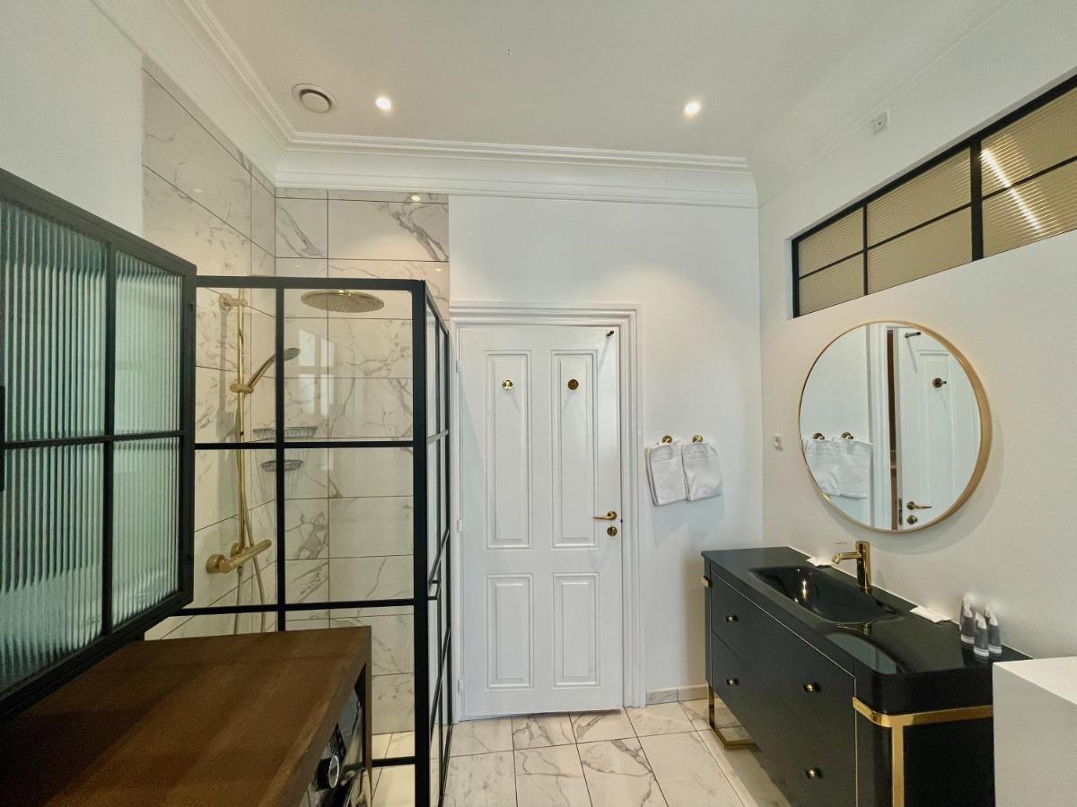 Beautiful 3 Bedroom Flat Next To The Marble Church København