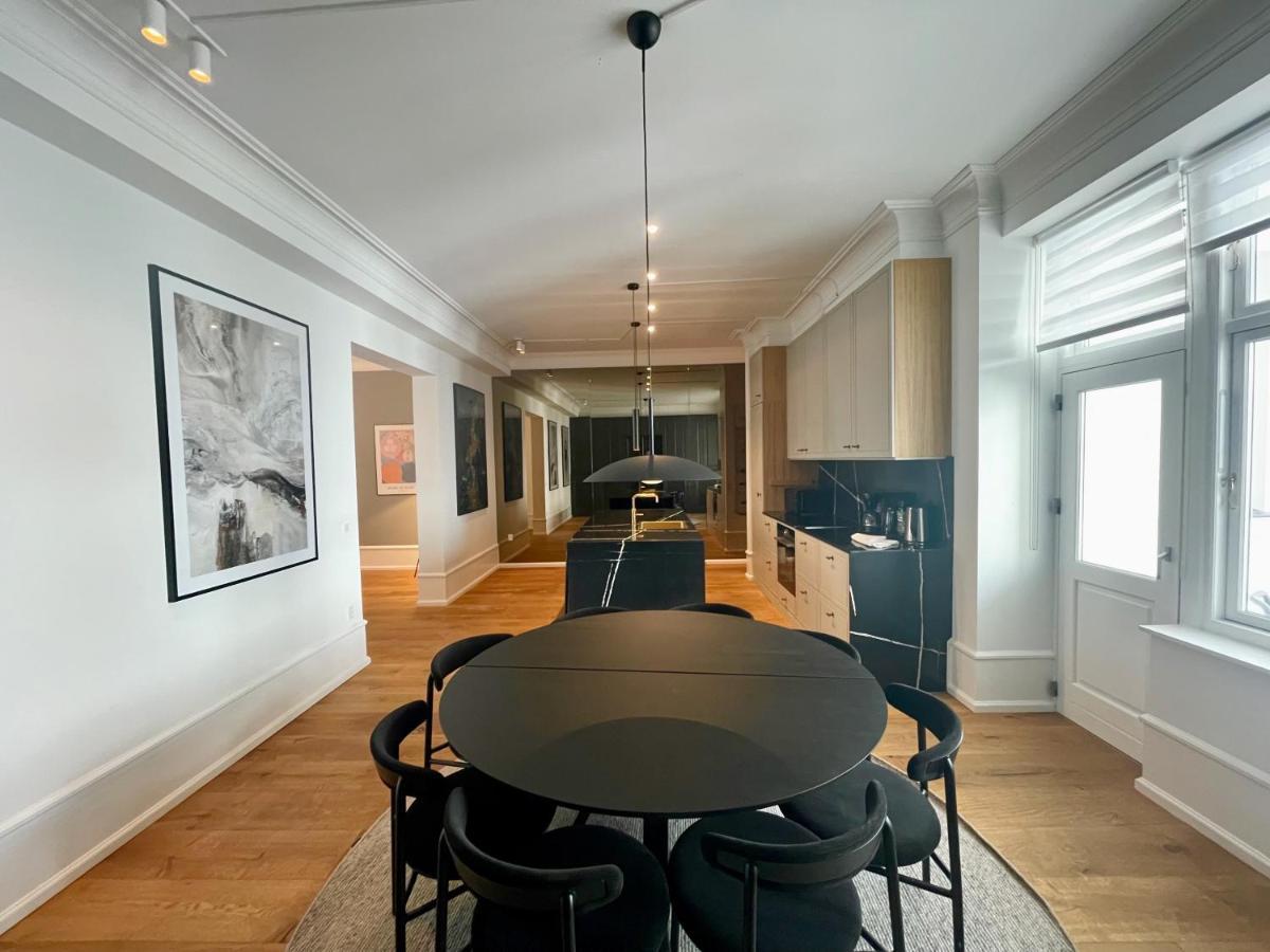 Beautiful 3 Bedroom Flat Next To The Marble Church Lejlighed *